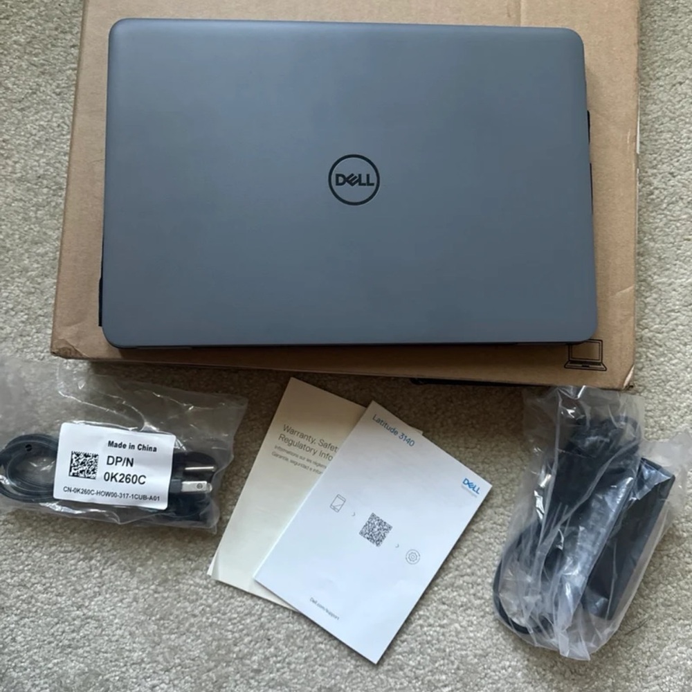 Dell Latitude 3140 Laptop